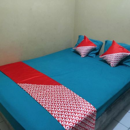 Oyo 90041 Hotel Sinar Lumayan Syariah Balikpapan  Extérieur photo