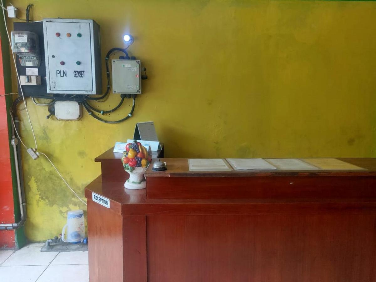 Oyo 90041 Hotel Sinar Lumayan Syariah Balikpapan  Extérieur photo