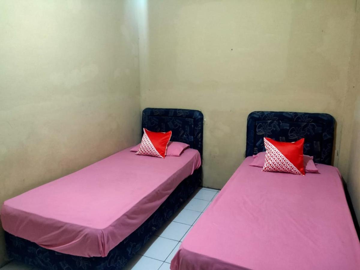 Oyo 90041 Hotel Sinar Lumayan Syariah Balikpapan  Extérieur photo