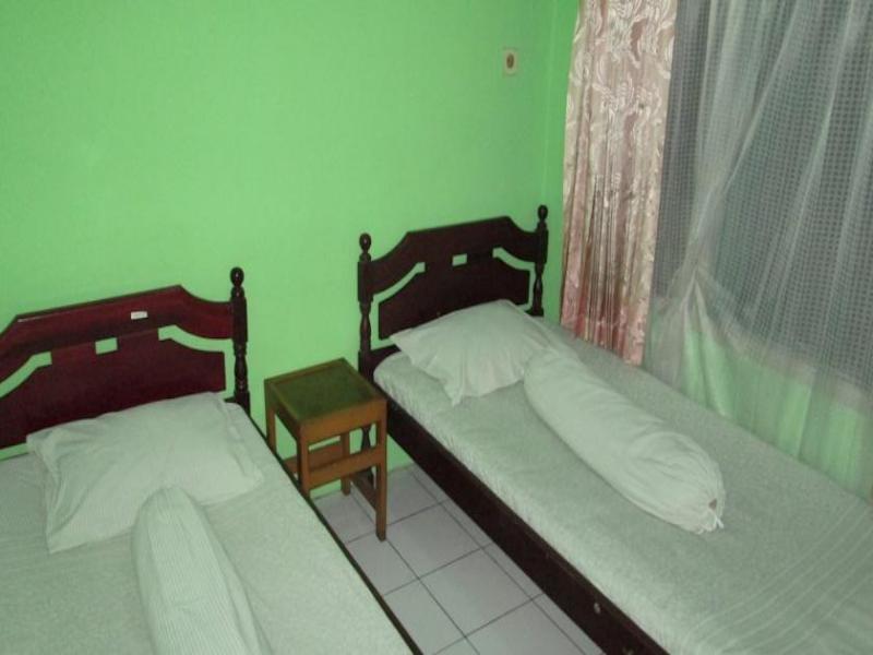 Oyo 90041 Hotel Sinar Lumayan Syariah Balikpapan  Extérieur photo